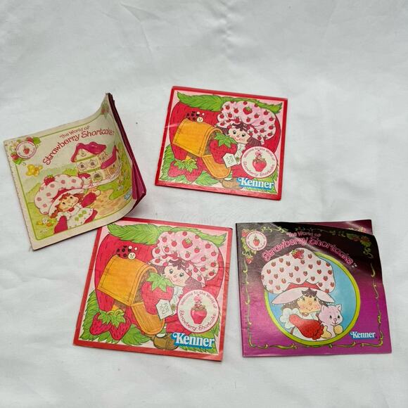 Kenner Other - VTG Strawberry Shortcake pamphlets